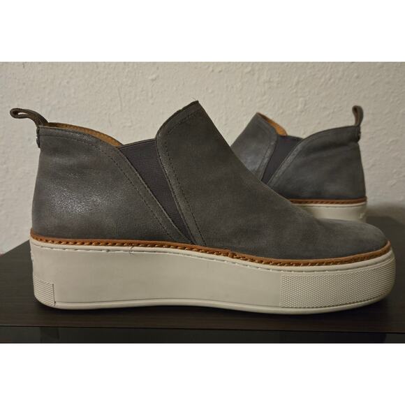 J/Slides Mika platform sneaker bootie in dark grey brush suede. - Picture 4 of 6